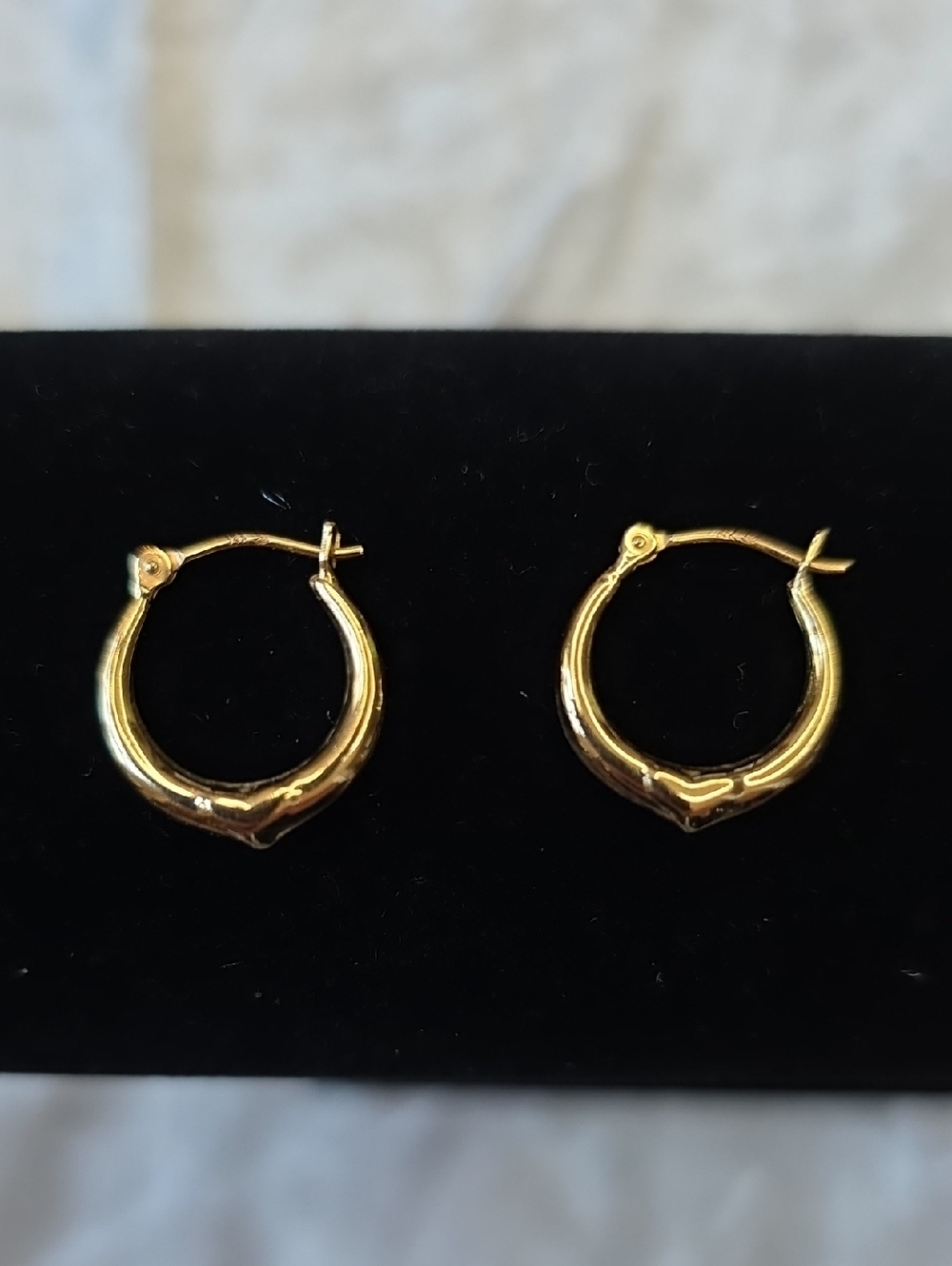 14kt Gold Hoop Heart Minimalist Accent Earrings - Picture 1 of 6